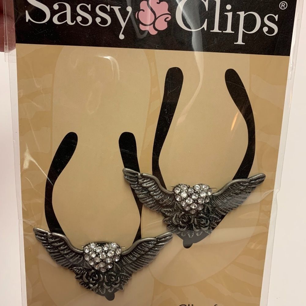 Sassy Clips-Silver Wings‎